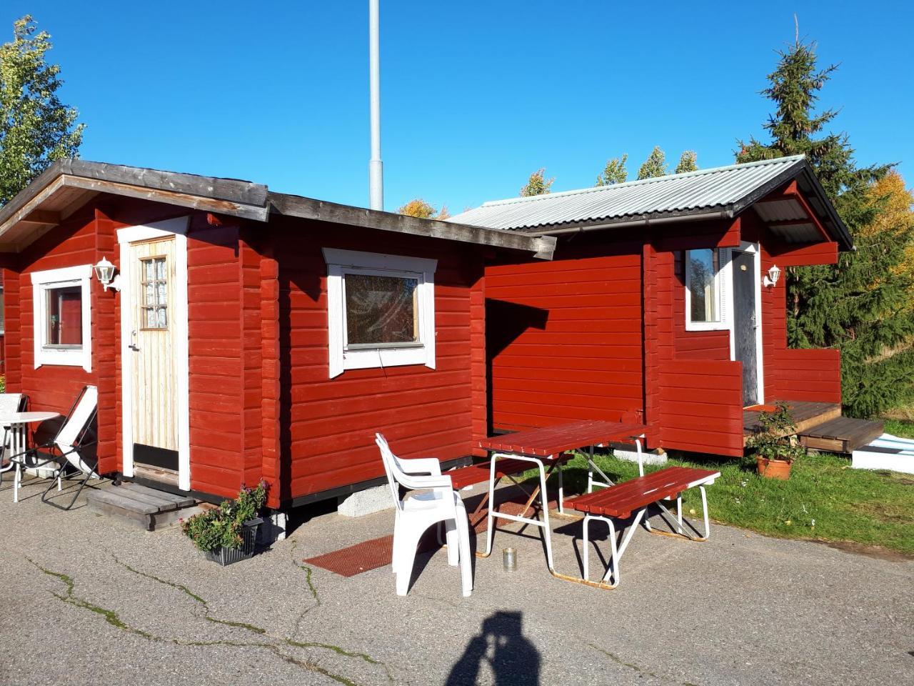 Dessans Cafe & Logi Hotell Pello Eksteriør bilde